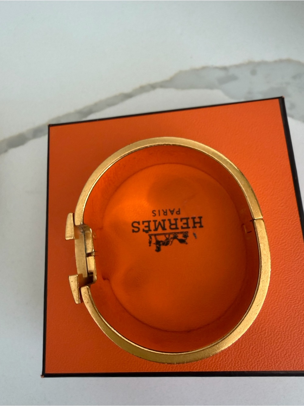 Hermès Clic Clac H Medium Enamel Bracelet Bangle in Lavender Mauve Gold RARE 💜 - Picture 9 of 10